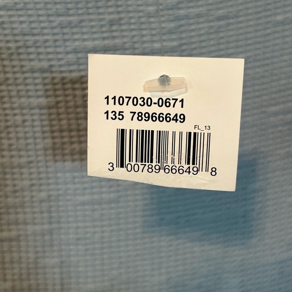 Hanger 55 Blue Woven Top Front Twist Button Shoulder Casual Blouse Size Large - Picture 11 of 13